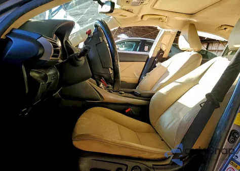 2016 Lexus Is 200T z USA, uszkodzony, nr VIN JTHBA1D29G5025207